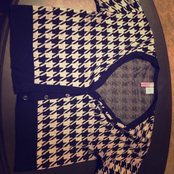 Houndstooth sweater