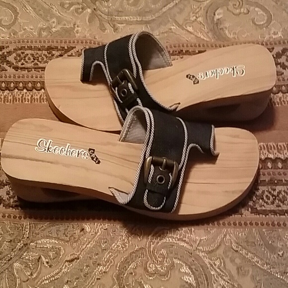 Skecher Cali sandal
