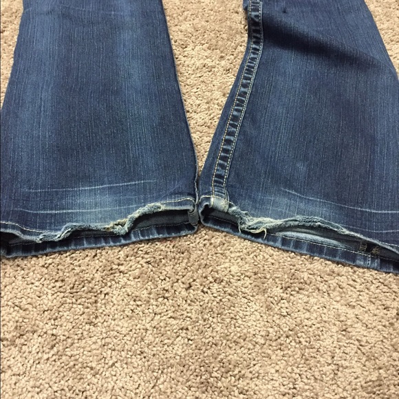 Buckle, Madison jeans, reposh!