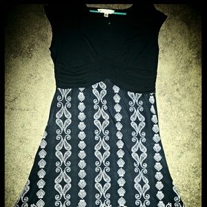 NWOT. Cute comfortable dress👀👍