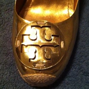 🌸 Tory Burch- SUPER CUTE Wedge! 🌸