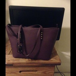 Aldo mini tote maroon