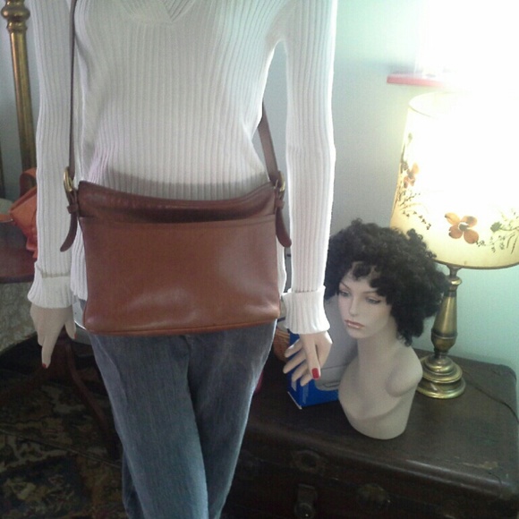 ★FLASH SALE TODAY! ★!! Coach Worth Crossbody Bag!!