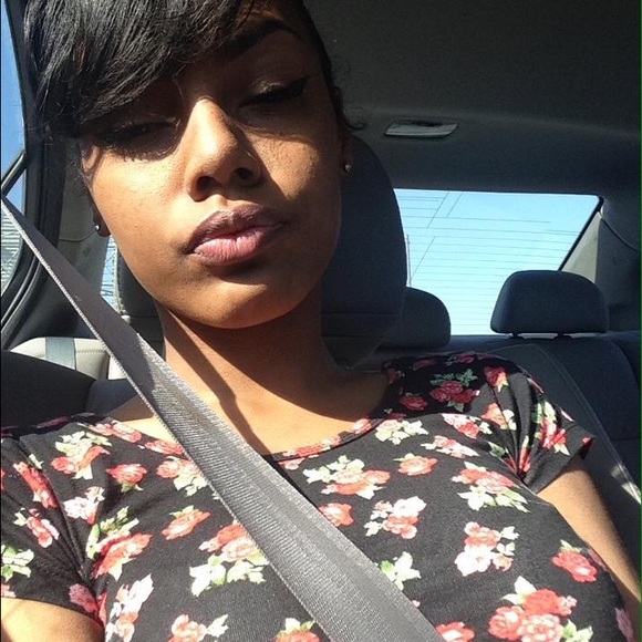 Floral crop top - Picture 2 of 2