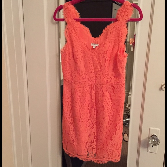 Joie Dresses & Skirts - Joie peach lace dress