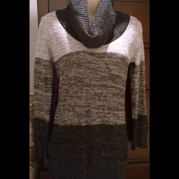Knee Length Fitted Sweater. WINTER SALE!!!!! - Picture 1 of 2