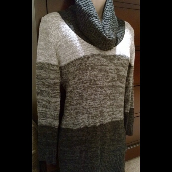 Knee Length Fitted Sweater. WINTER SALE!!!!! - Picture 2 of 2
