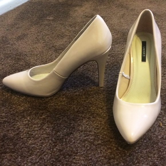 Pointy toed nude heels