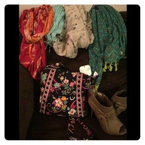 Bundle for @jesscharon