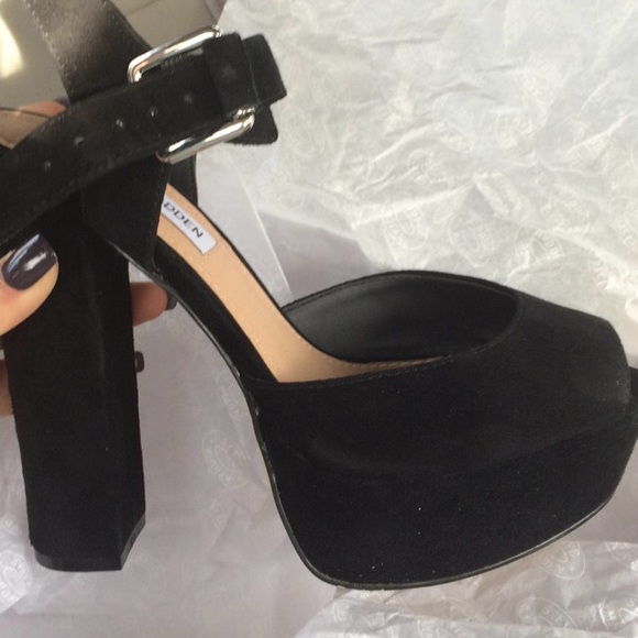 Steve Madden Chunky platform heels