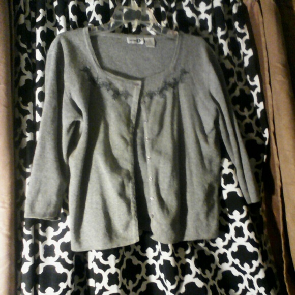 Square neck cardigan