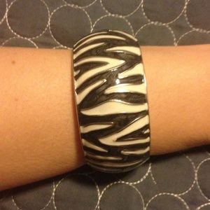 Zebra bangle
