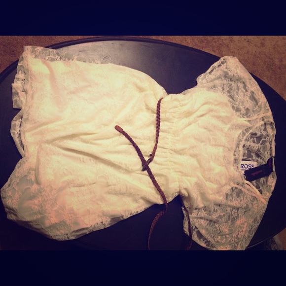 Brand new western white dress with brown belt