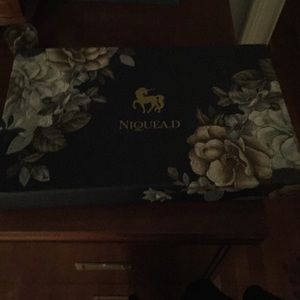 Niquea.d scarf