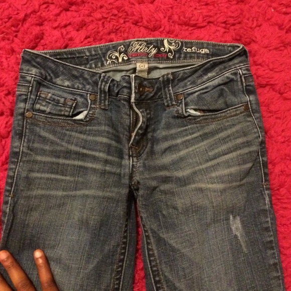 Refuge Jeans - Picture 2 of 3