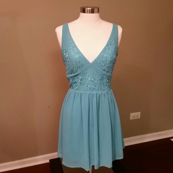 Forever 21 dress. Embroidered. Flowy