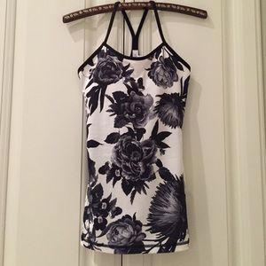 Lululemon Power Y Tank Luon, NWT