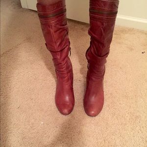 💥SOLD💥Guess Boots