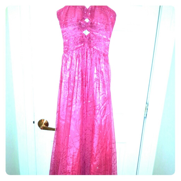 Both only worn once. Wont wear it agian. - Picture 1 of 3