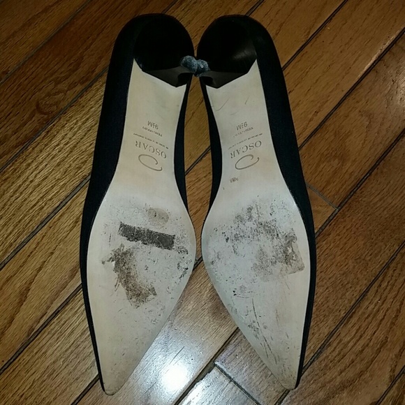 Authentic Oscar de la Renta Pumps - Picture 3 of 4
