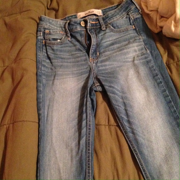 Hollister high waist jeans. - Picture 2 of 2