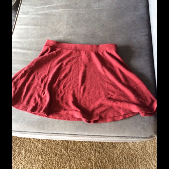 Black and red Skater skirts - Picture 4 of 4