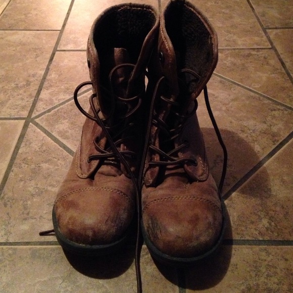 Roxy Boots