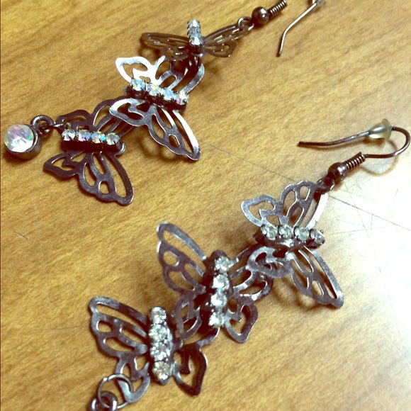 Jewelry - Silver Butterfly Dangle Earrings