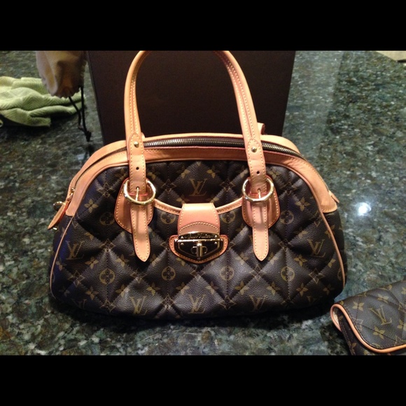 Authentic Louis Vuitton Etoile monogram