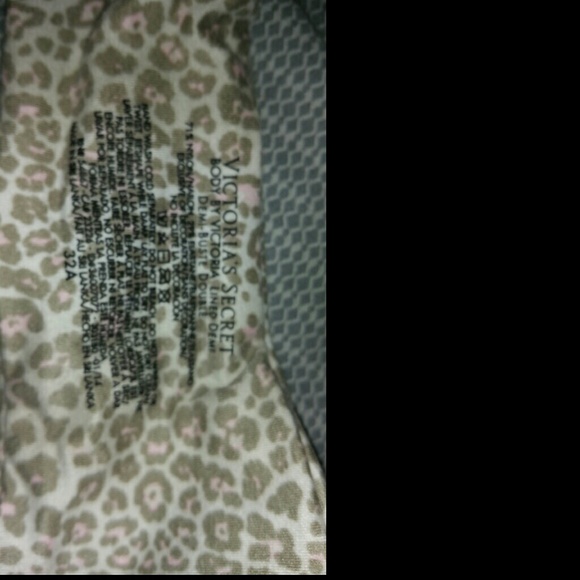 Cheetah print bra, size 32a, by VS - Picture 2 of 3