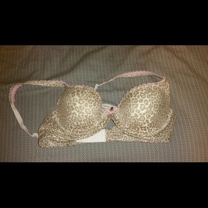 Cheetah print bra, size 32a, by VS