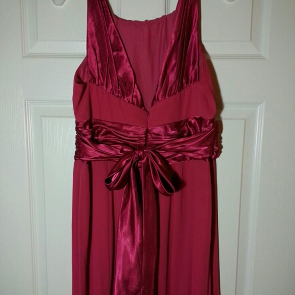 David's Bridal bridesmaid dress - Picture 4 of 4