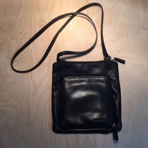 Black leather fossil cross body purse