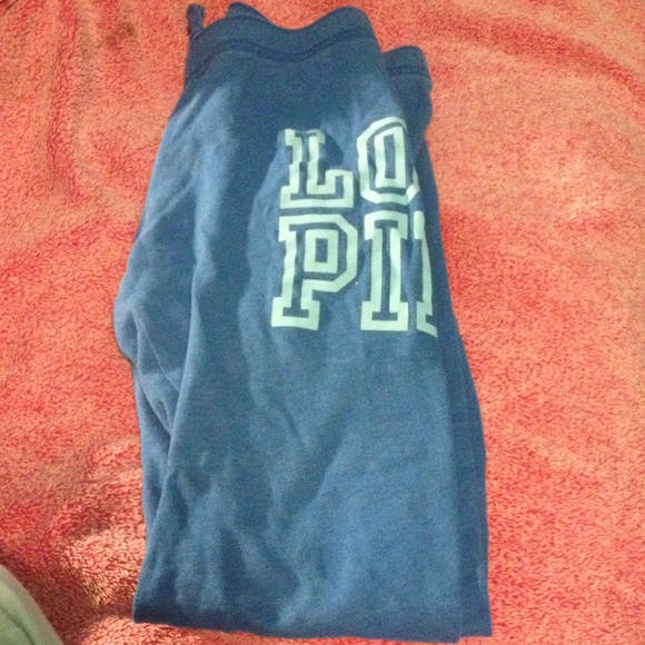 VS pink Capri crop sweats