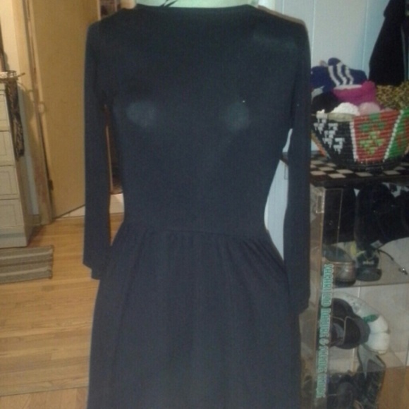 Top Shop Size 4 black backless long sleeve dress