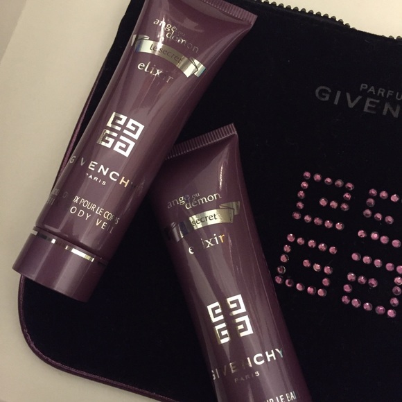 Givenchy Gift Set - Picture 2 of 2