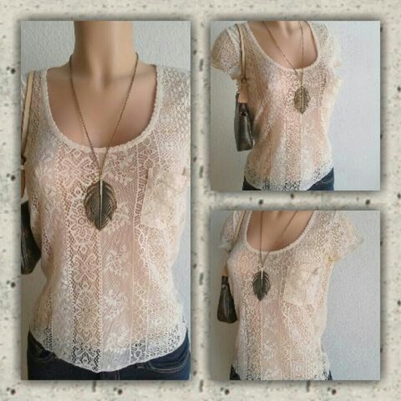 *HOLD 920designs* KIMCHI BLUE CREAM LACE TOP - Picture 2 of 4