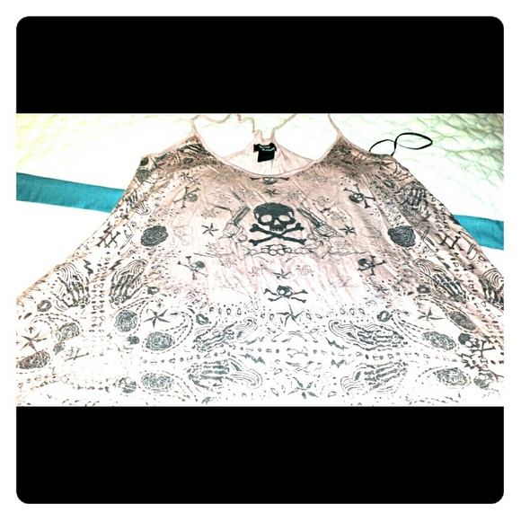 Sold Spaghetti strap skull and guns tank