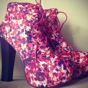 flower print booties
