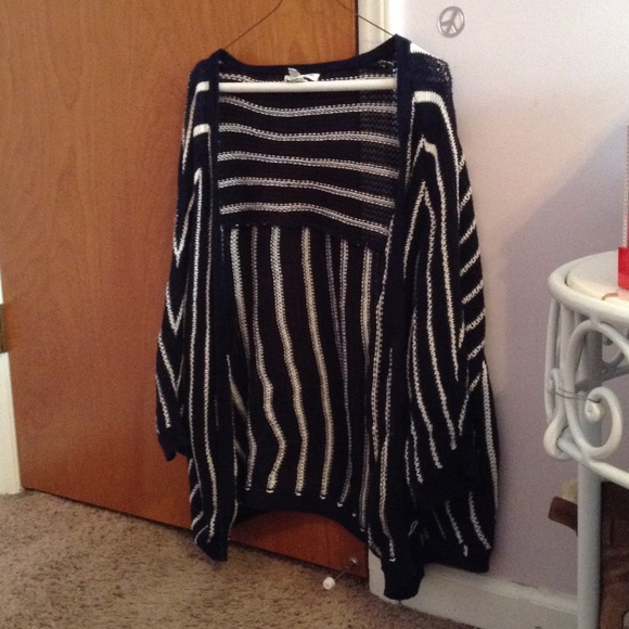 NWOT American Eagle Navy & White Cardigan