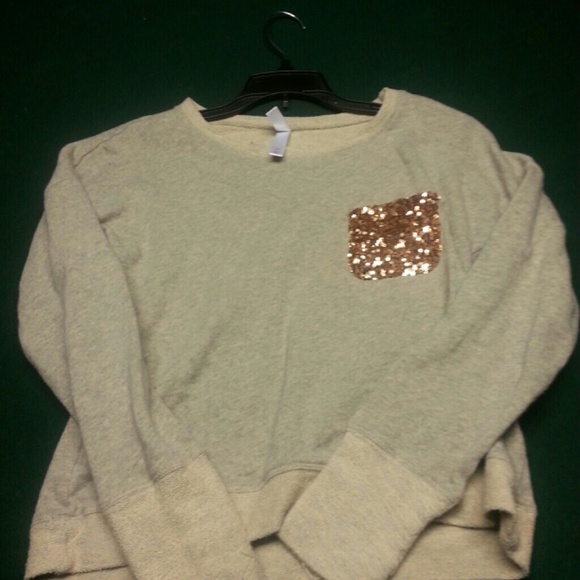 Crop sweater