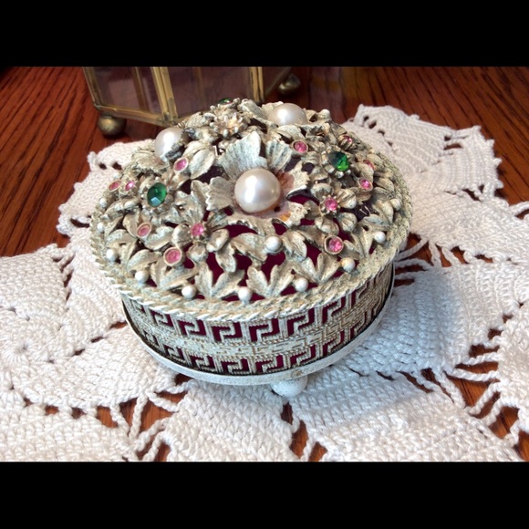 Pretty Ring/Jewelry Box