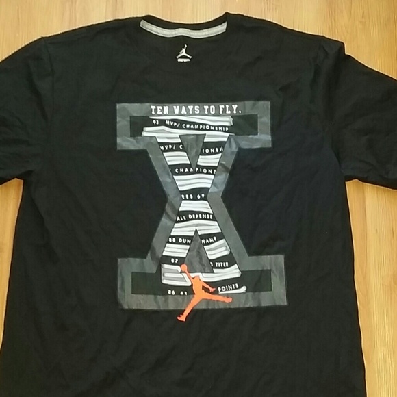 Jordan T shirt Men Large New. Nike Shirt