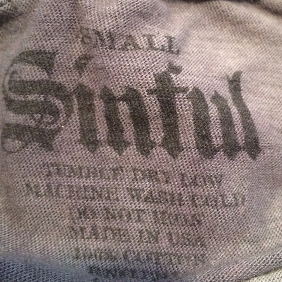 Sinful bird t-shirt from the buckle -small - Picture 3 of 3