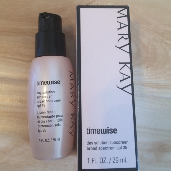 Mary Kay Timewise Day & Night Solution - Picture 2 of 3
