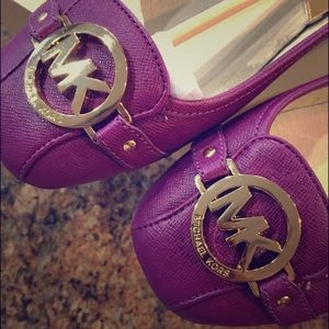 NWT Michael Kors Fulton Pomegranate Flats