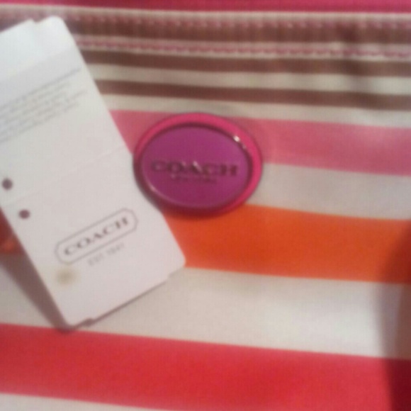 Coach tote - Picture 2 of 4