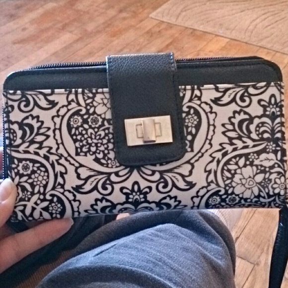 Black and white wallet