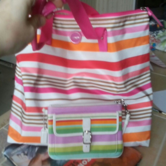 Wristlet - Picture 4 of 4