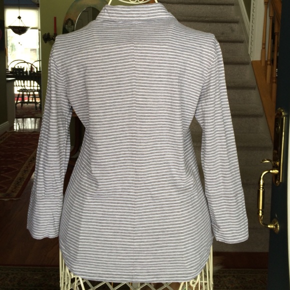 ⭐️SALE⭐️ NWT James Perse striped button up shirt - Picture 3 of 5